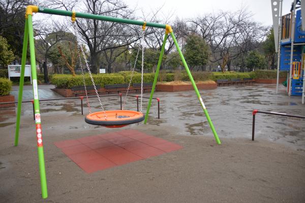 インクルーシブ遊具
