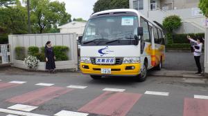 民間プール送迎バス02