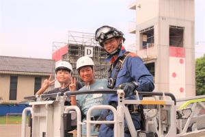 はしご車乗車体験2組目