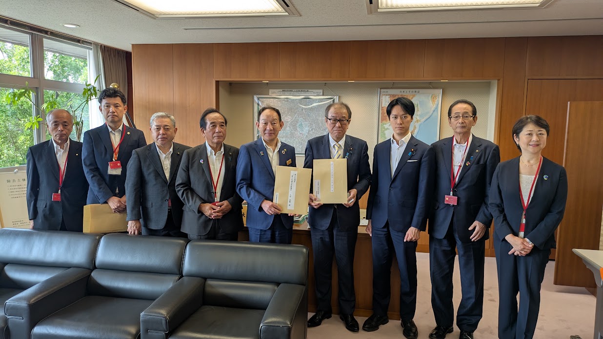 上田 英俊